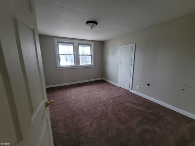 Building Photo - 4 br, 1 bath House - 603 S Woodbridge St
