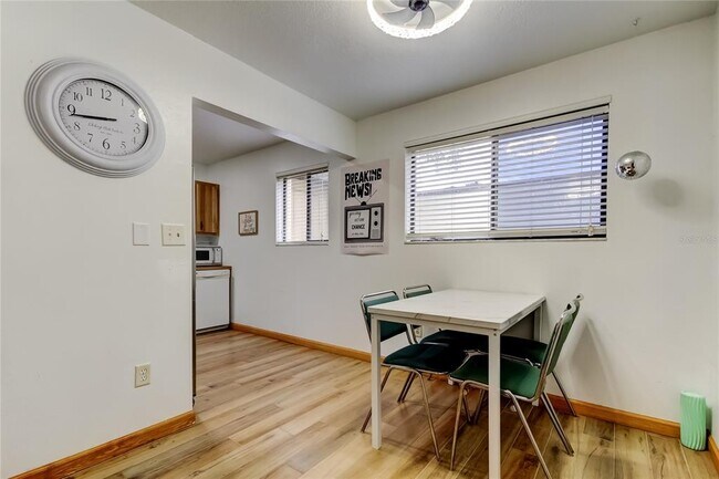Foto del edificio - 11720 Raintree Dr