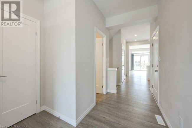 Building Photo - 84 Keba Cres