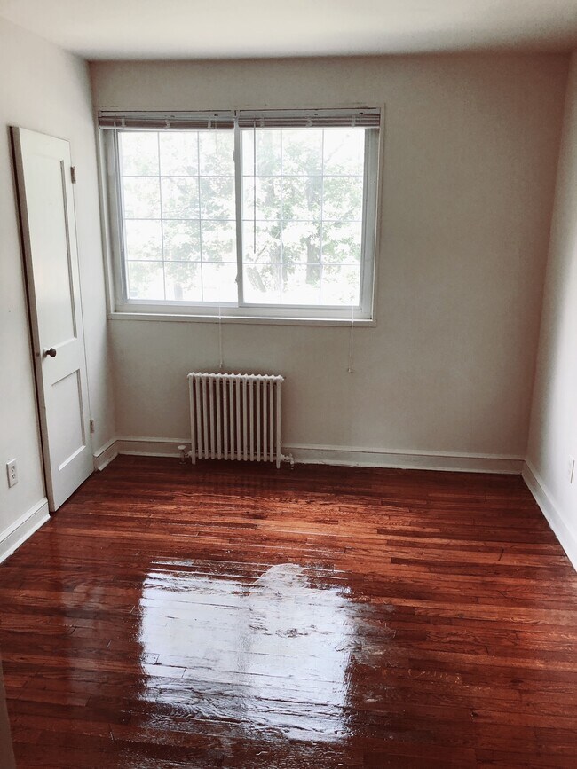 Foto del edificio - 100 Schuyler Rd