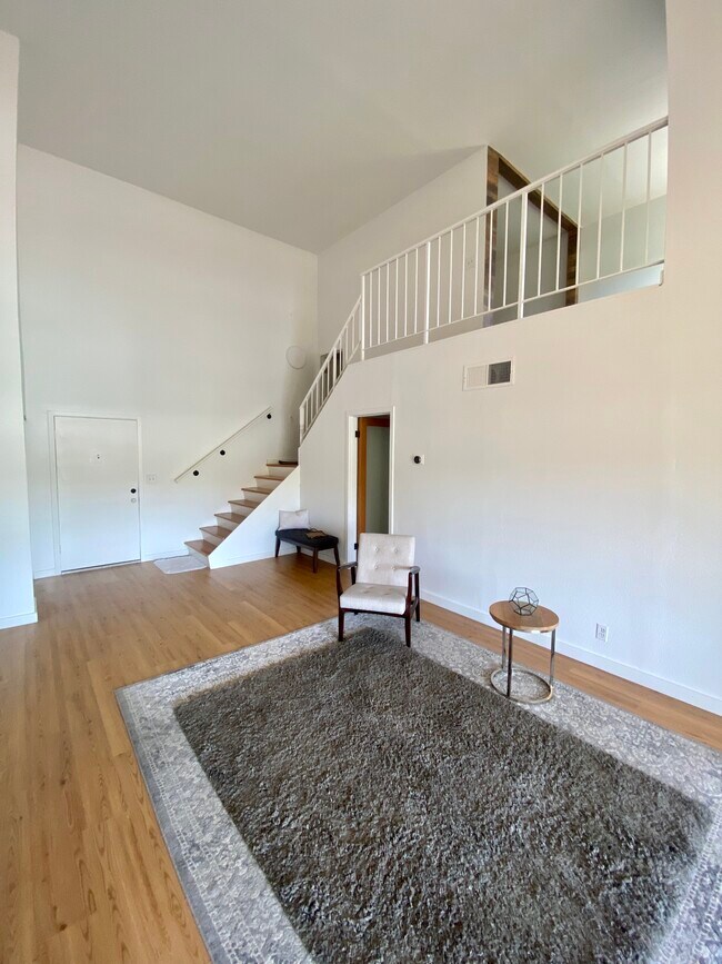 Foto del edificio - 1311 Summertime Ln