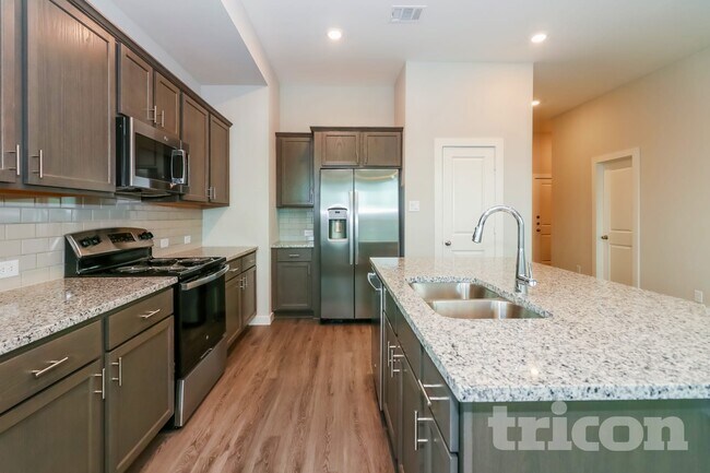 Building Photo - 2407 Cohorn Trl