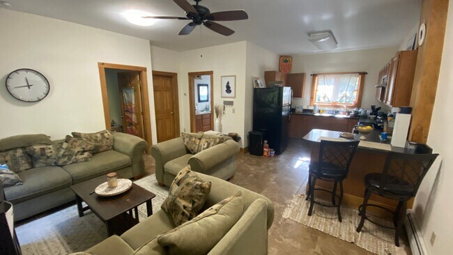 Foto del edificio - University Student Rental-Available for th...