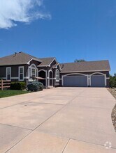 Building Photo - 6010 Box Canyon Rd