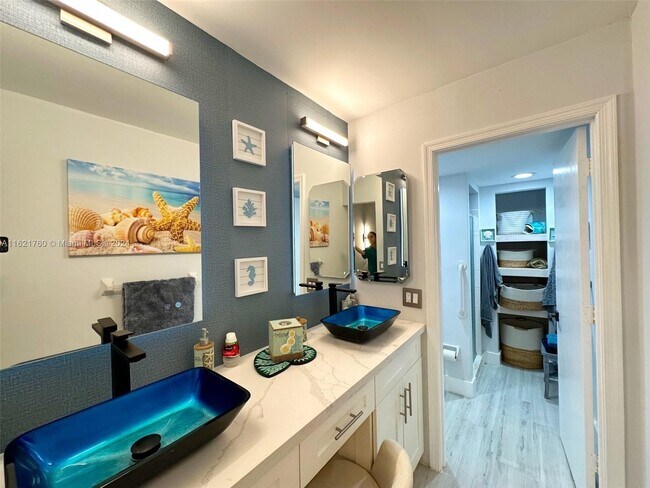 Foto del edificio - 10980 S Ocean Dr