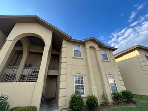 Building Photo - 9804 Cantera Ct
