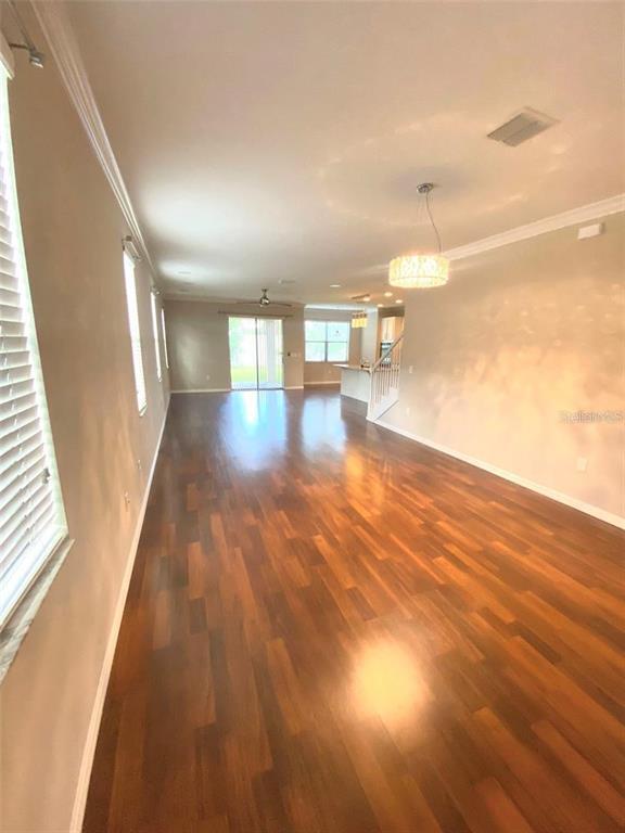 Foto del edificio - 10007 Leyburn Ct