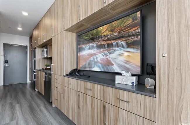 Building Photo - 2670 Canyons Resort Dr