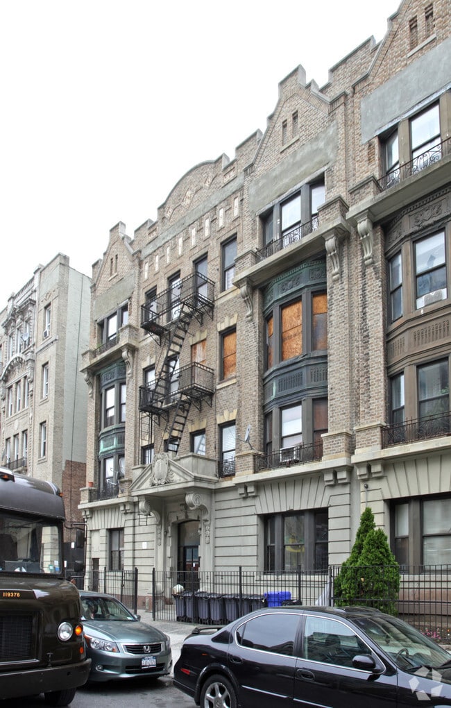 Building Photo - 705 St Marks Ave