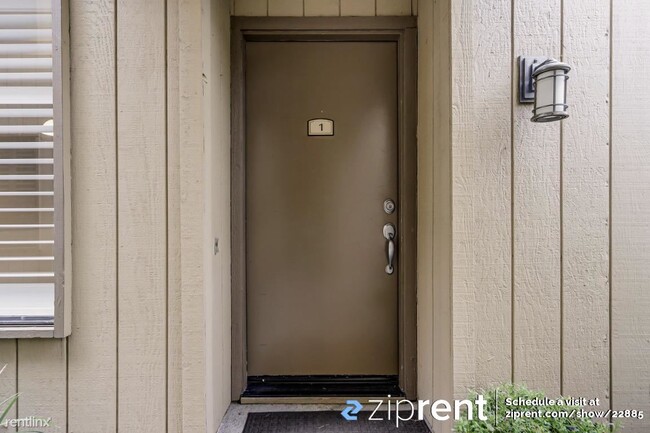 Building Photo - 2 br, 2 bath Condo - 524 Woodside Oaks, Sa...