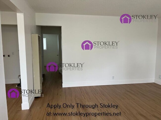 Foto del edificio - 2405 Applegarth Ln