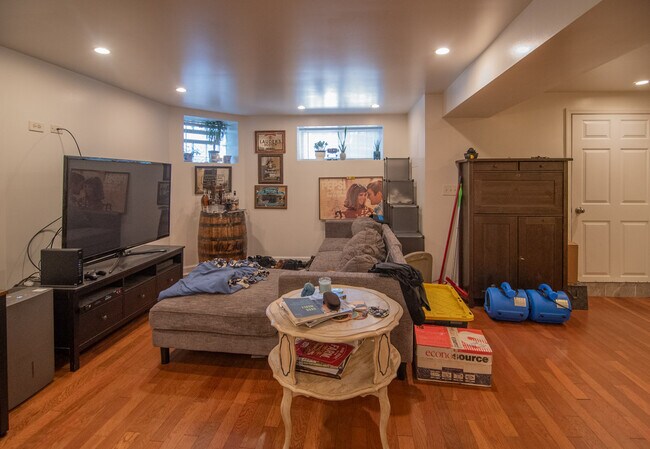 Foto del edificio - 1537 N Rockwell St