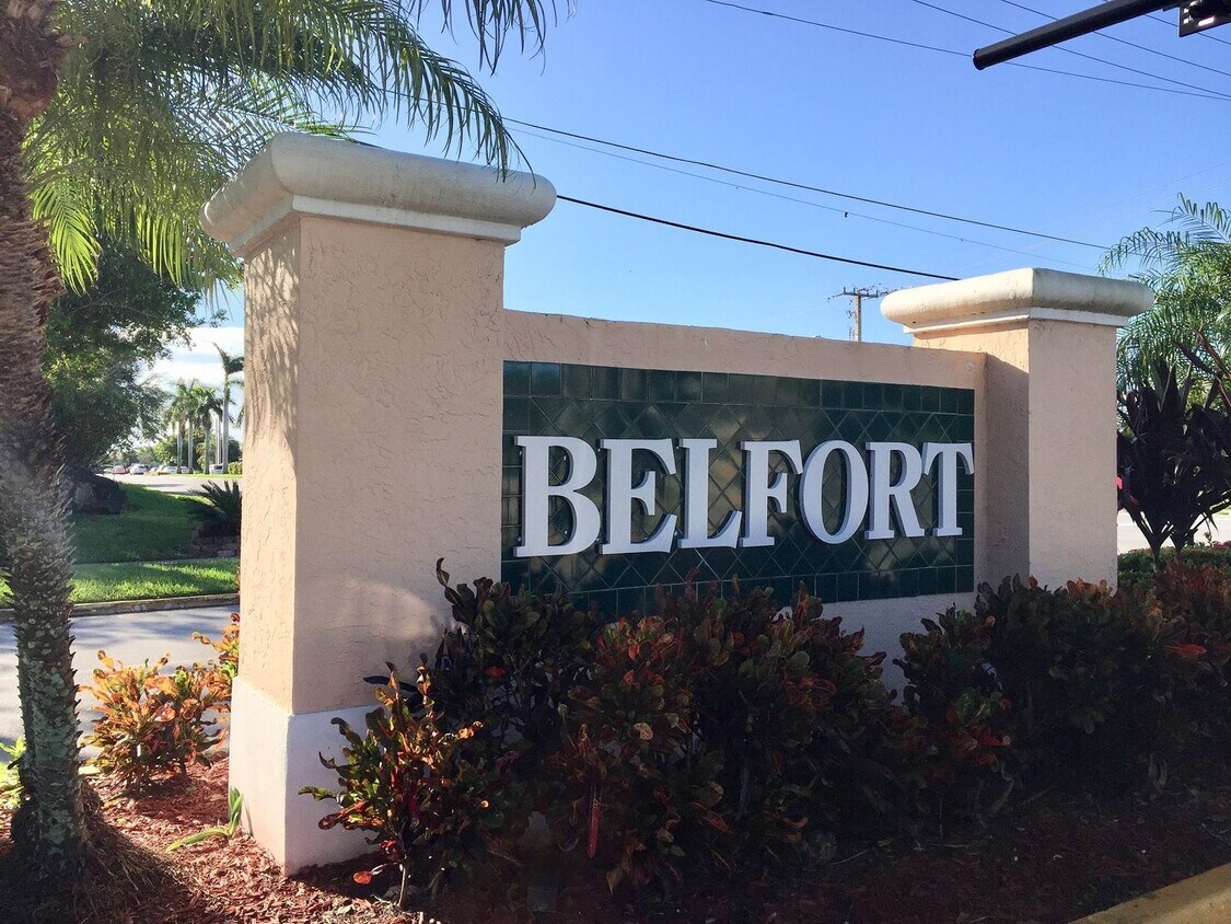 Primary Photo - Your Perfect Home in Befort Condominium !!...