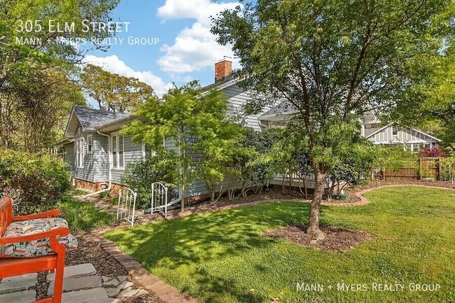 Building Photo - 305 Elm St