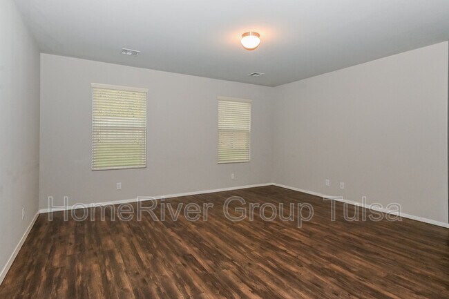 Building Photo - 1509 S 31st St
