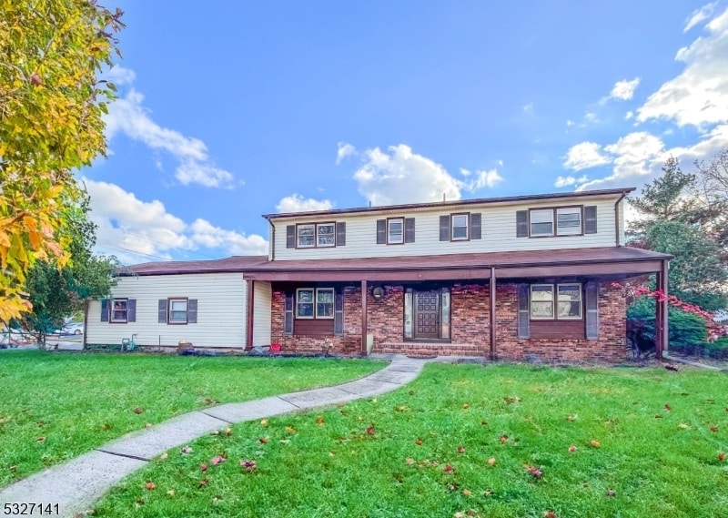 Foto principal - 215 Monroe Ave