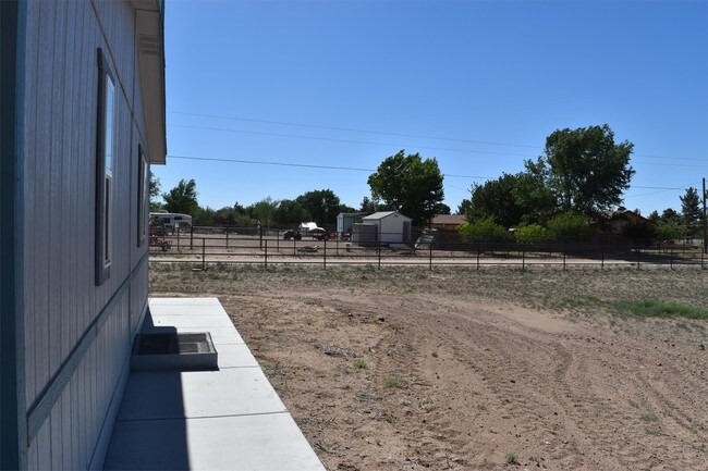 Building Photo - 2139 N Kelsey Ln