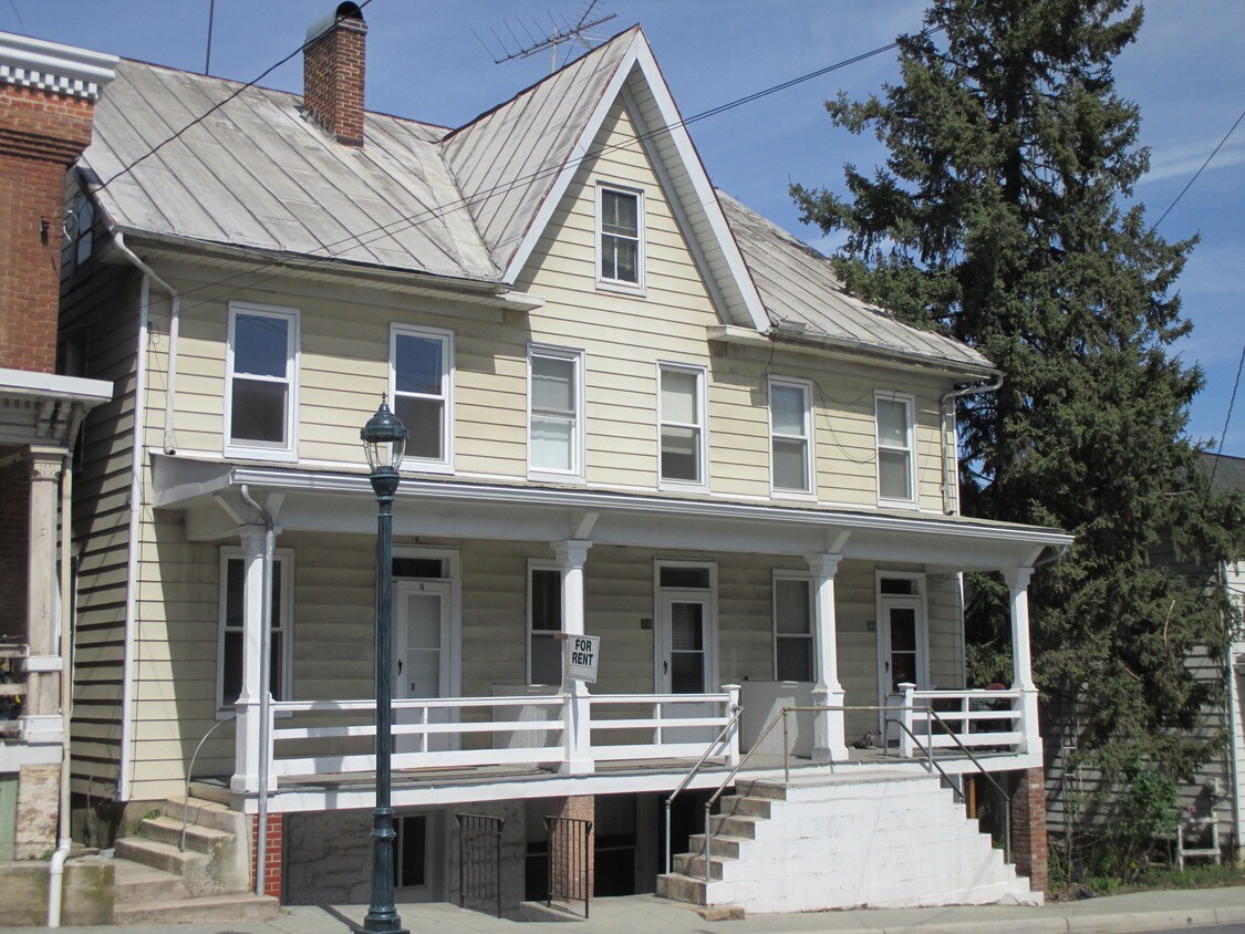 1216 S Main St, Union Bridge, MD 21791 Apartments in Union Bridge, MD