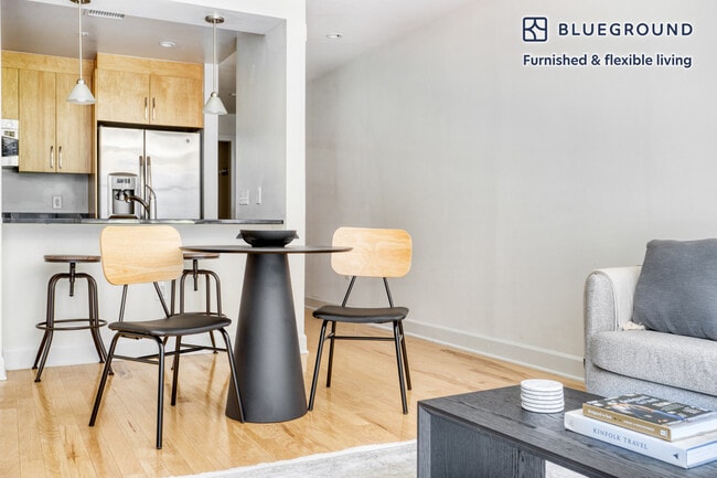 Foto del edificio - 425 Massachusetts Ave NW