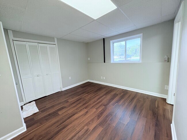 Building Photo - Glenawyn #6