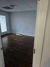 Building Photo - 4 Rodney St