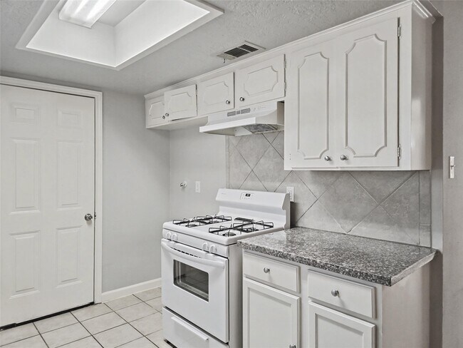 Foto del edificio - 9119 Glenbury Dr