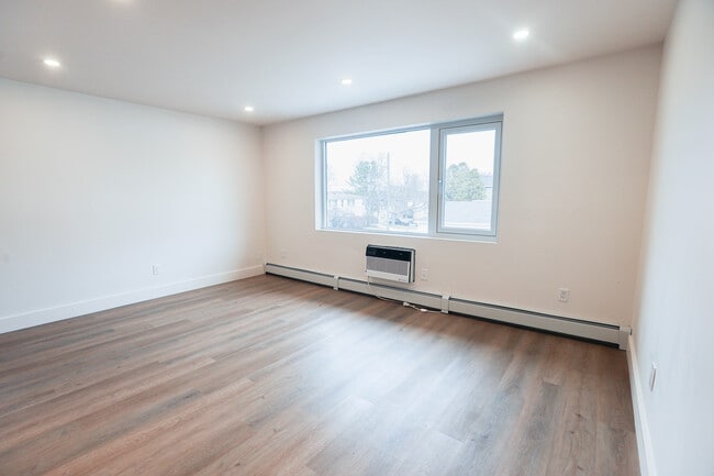 Foto del edificio - Admiral Apartments