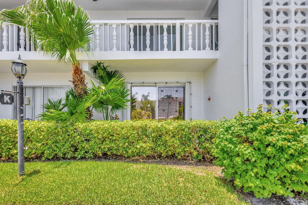 Foto principal - 4201 S Ocean Blvd