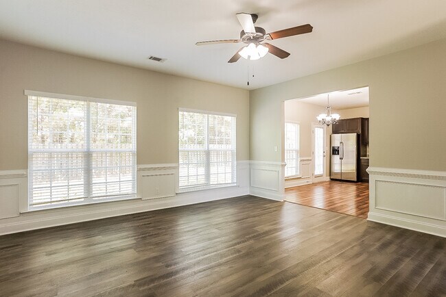 Foto del edificio - 226 High Meadows Cir