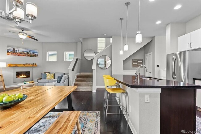 Foto del edificio - LUXURY MIDTOWN LIVING | PRIVATE BACKYARD RETREAT - Available NOW!