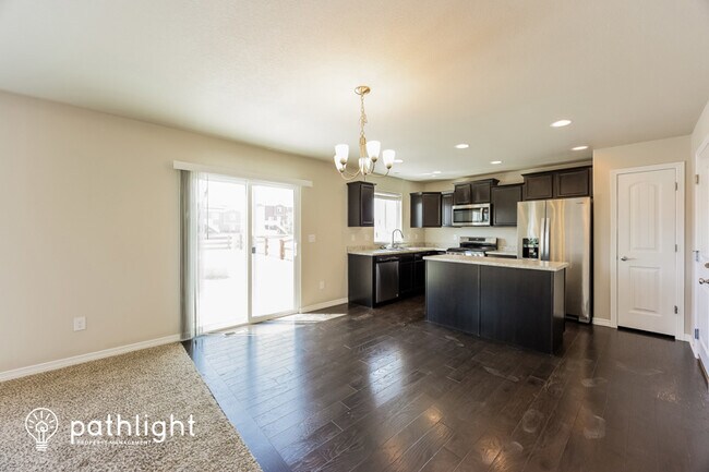 Building Photo - 9972 Emerald Vista Drive