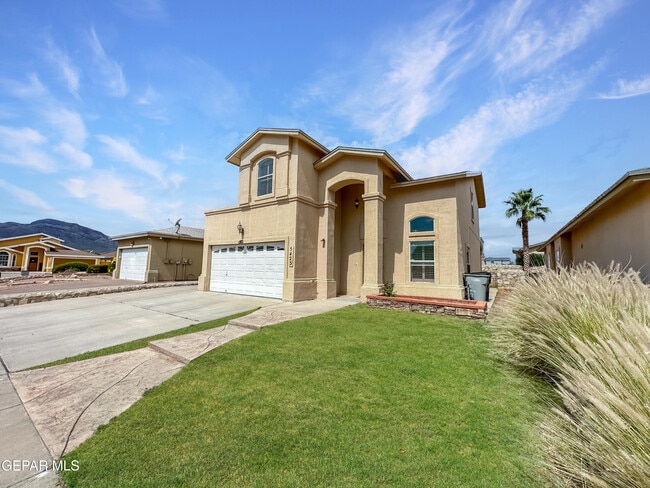 Building Photo - 5425 Francisco Roque Dr