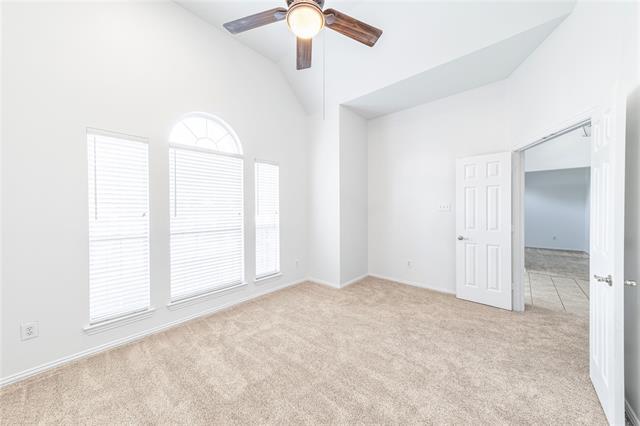 Foto del edificio - 3200 Heatherbrook Dr