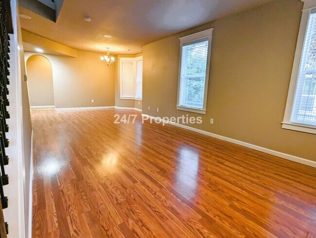 Foto del edificio - Corner 2BD I 2BA Townhome with Full Amenit...