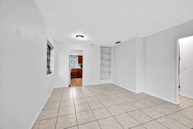 Foto del edificio - 199 SW 15th St