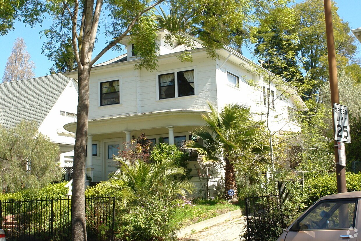 Foto del edificio - 1625 Martin Luther King Jr. Way