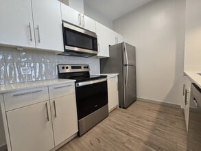 Building Photo - 1125 Pembina Hwy