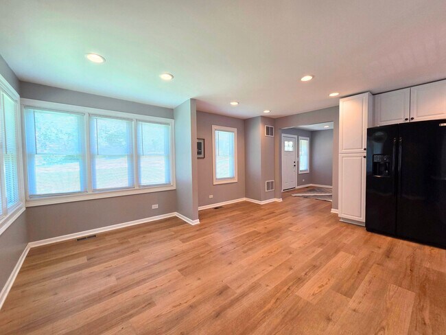 Foto del edificio - 3823 E Wonder Lake Rd