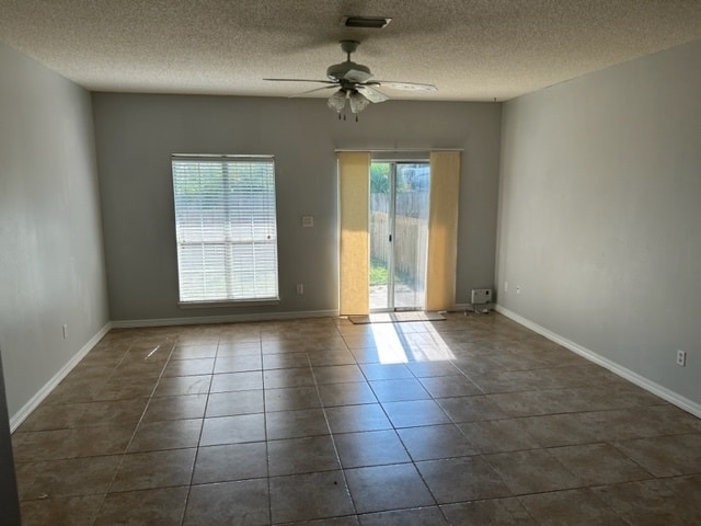 Building Photo - 2703 Bay Club Dr