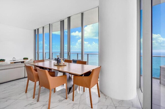 Building Photo - 4111 S Ocean Dr