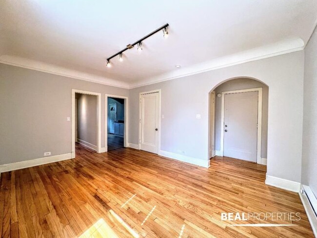 Building Photo - 0 bedroom in CHICAGO IL 60647