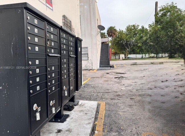 Foto del edificio - 1601 NW 62nd St