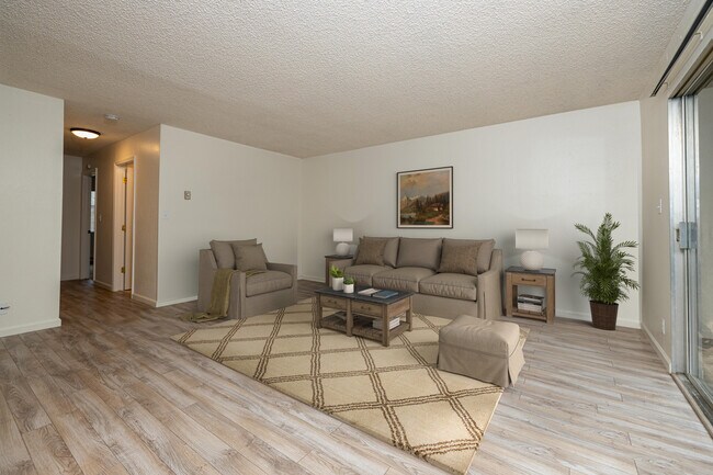 Foto del edificio - 46711 Crawford St