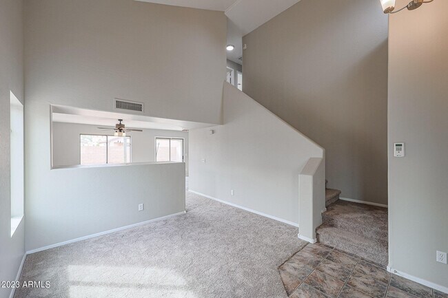 Building Photo - 955 N Maria Ln
