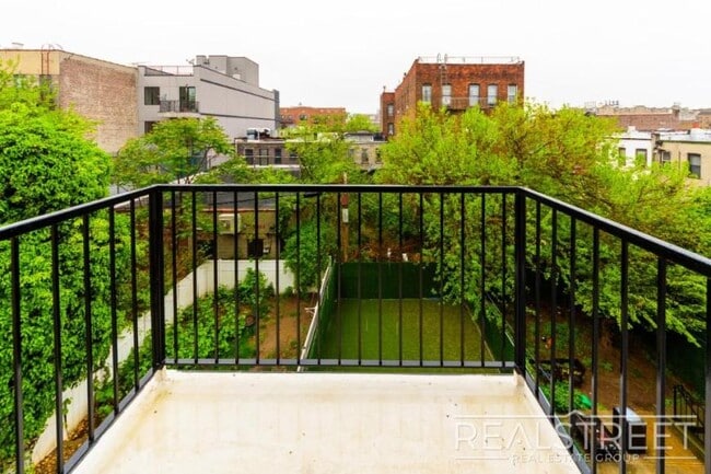 Building Photo - 1 bedroom in BROOKLYN NY 11213