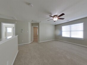 Building Photo - 10914 Tipton Oaks Dr