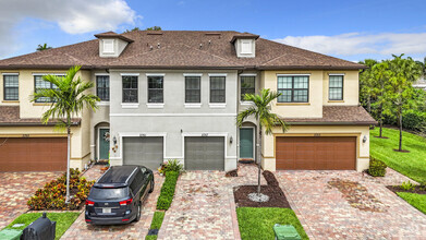 Building Photo - 2757 Troubadour St