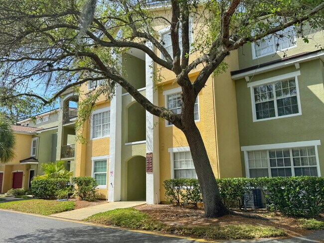 Foto del edificio - 2 BR / 2 BA Las Palmas Condo!