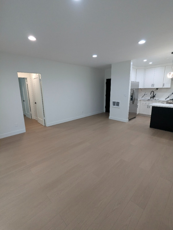 Foto del edificio - 11030 Moorpark St