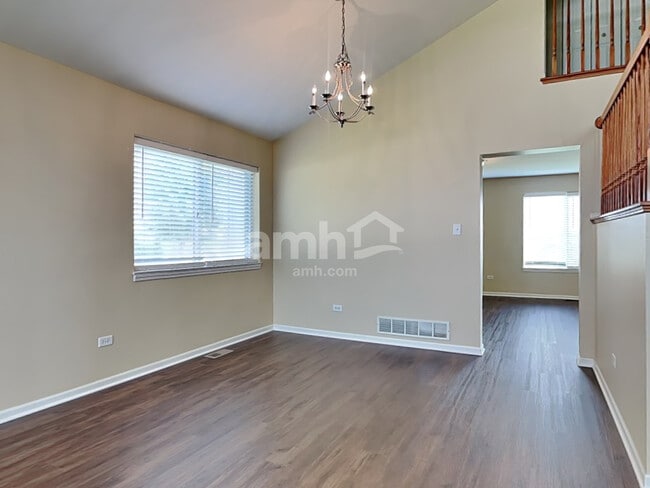 Building Photo - 1306 River Haven Trail